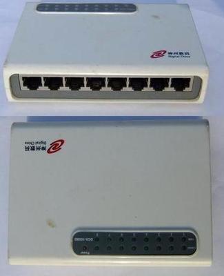 DCN神州数码DCS1008D 8口10/100M交换机评测 小型网络的实用之选